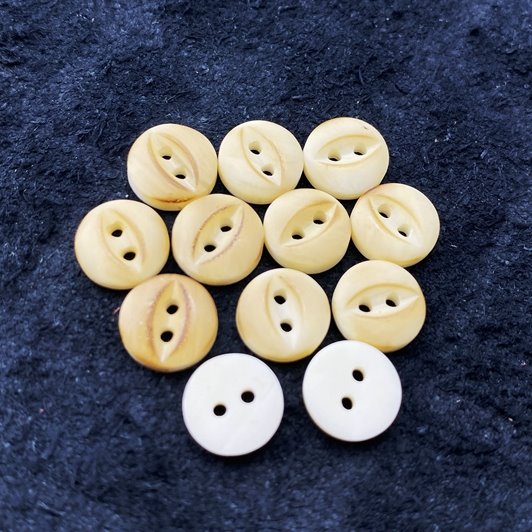 Butang Resin Mata Ikan Beige